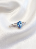 18k White Gold Sapphire Curve Ring