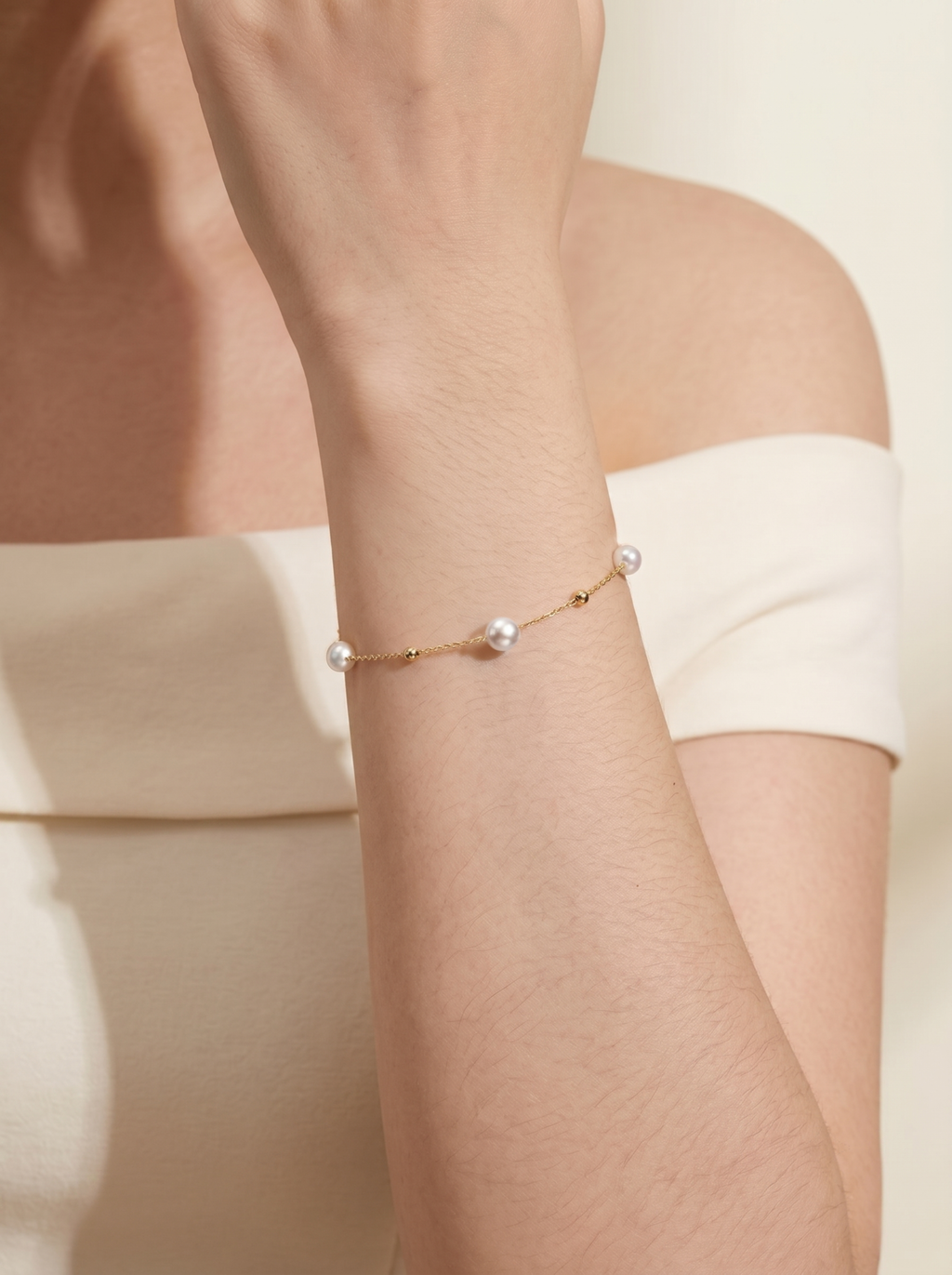 Soft Pearl & Gold Bead Rhythm 18k Gold Bracelet