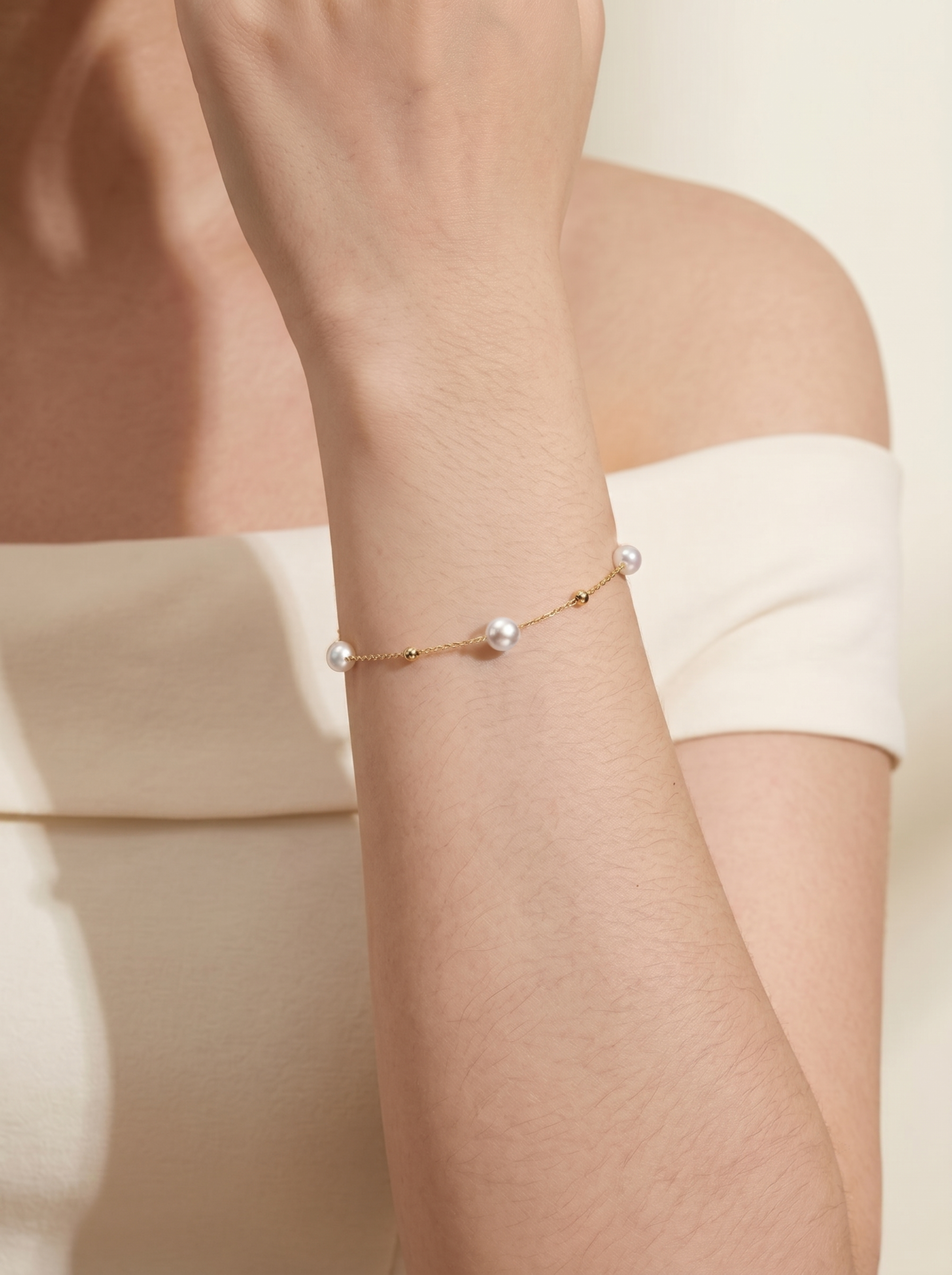Soft Pearl & Gold Bead Rhythm 18k Gold Bracelet