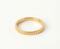 18k Gold Linear Ridge Ring
