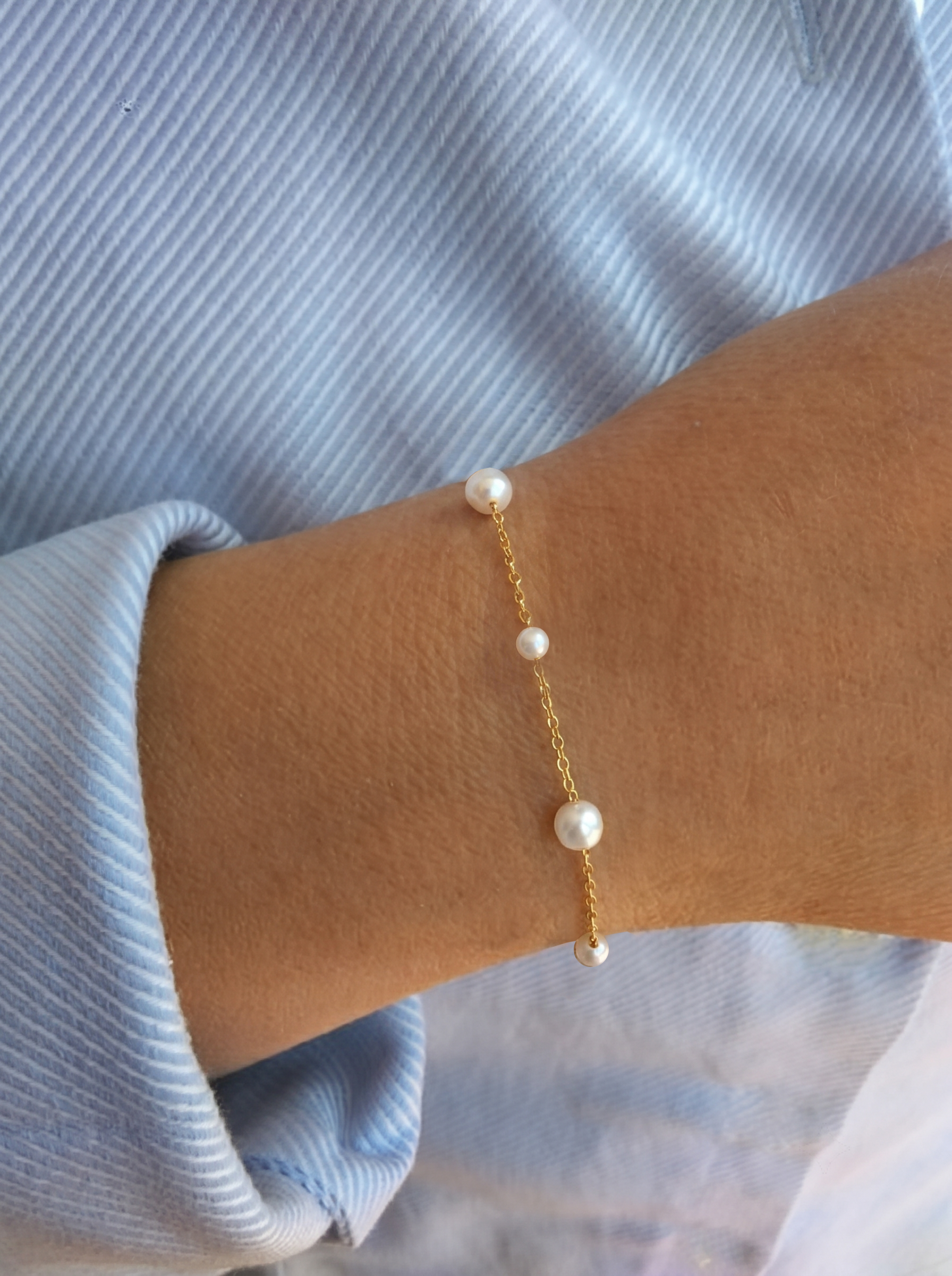 18K Gold Graduated Soft Pearl Bracelet