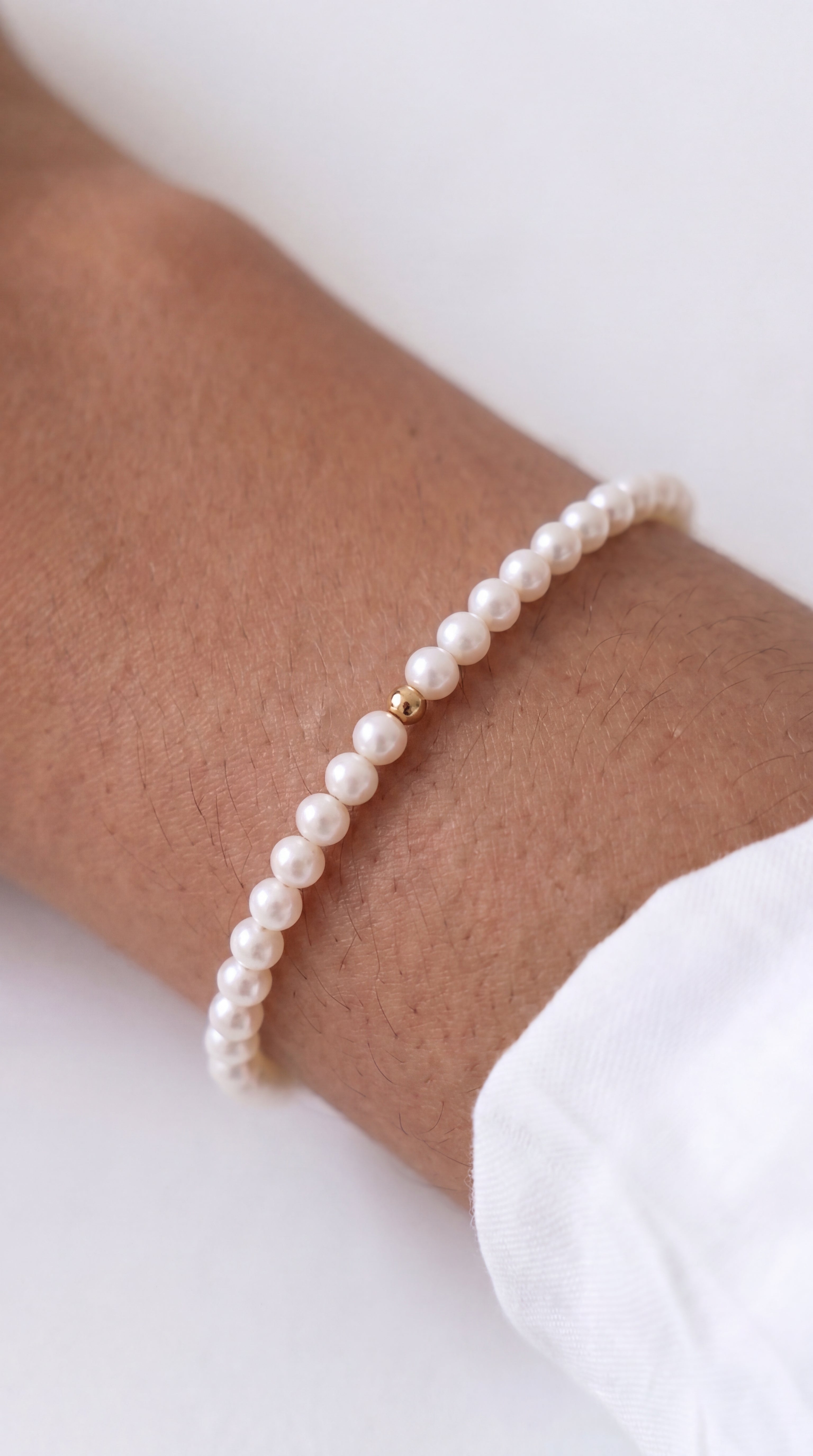 Soft Pearl 18k Gold Accent Bracelet