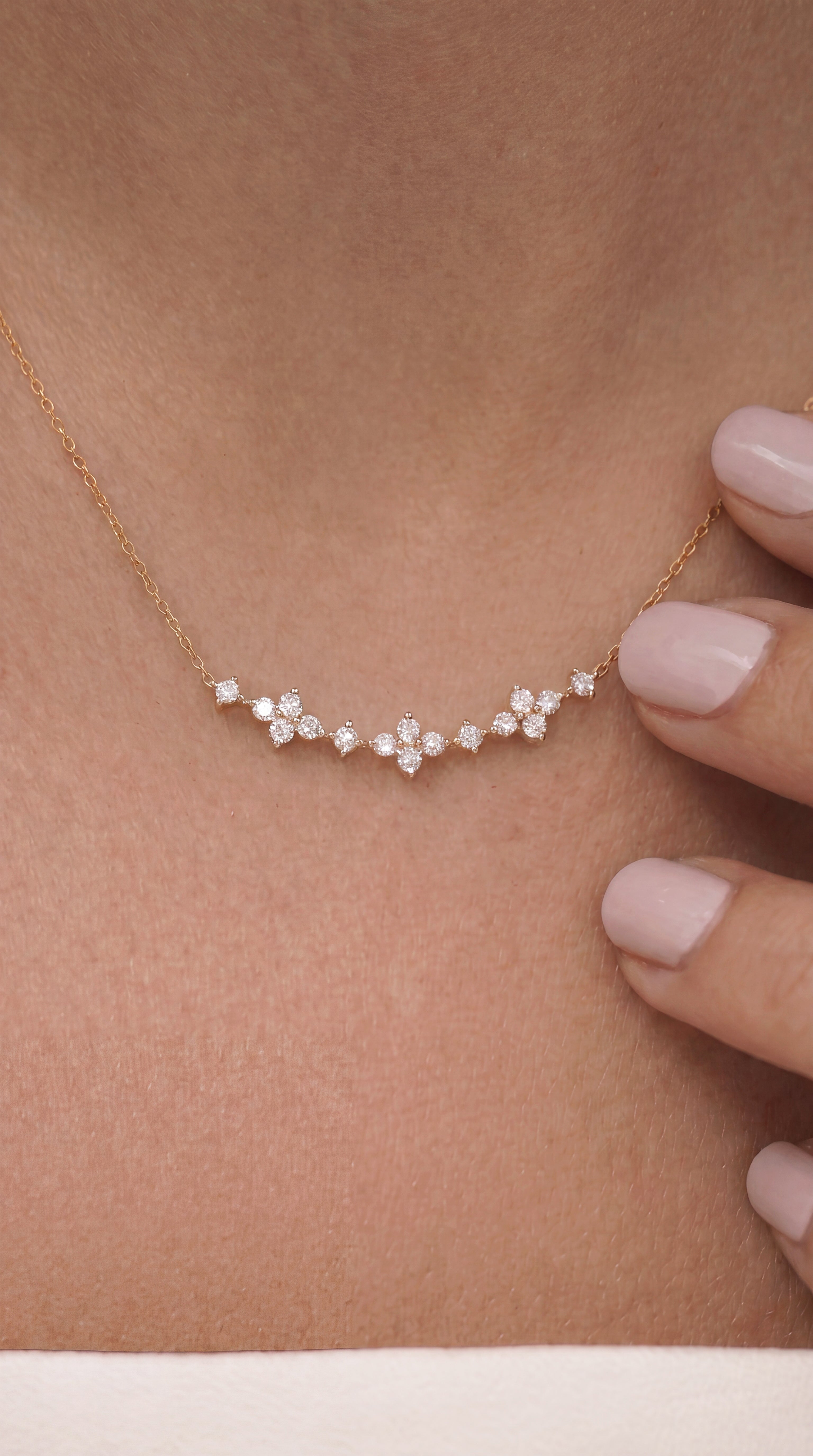18k Gold Natural Diamond Floral Rhythm Necklace