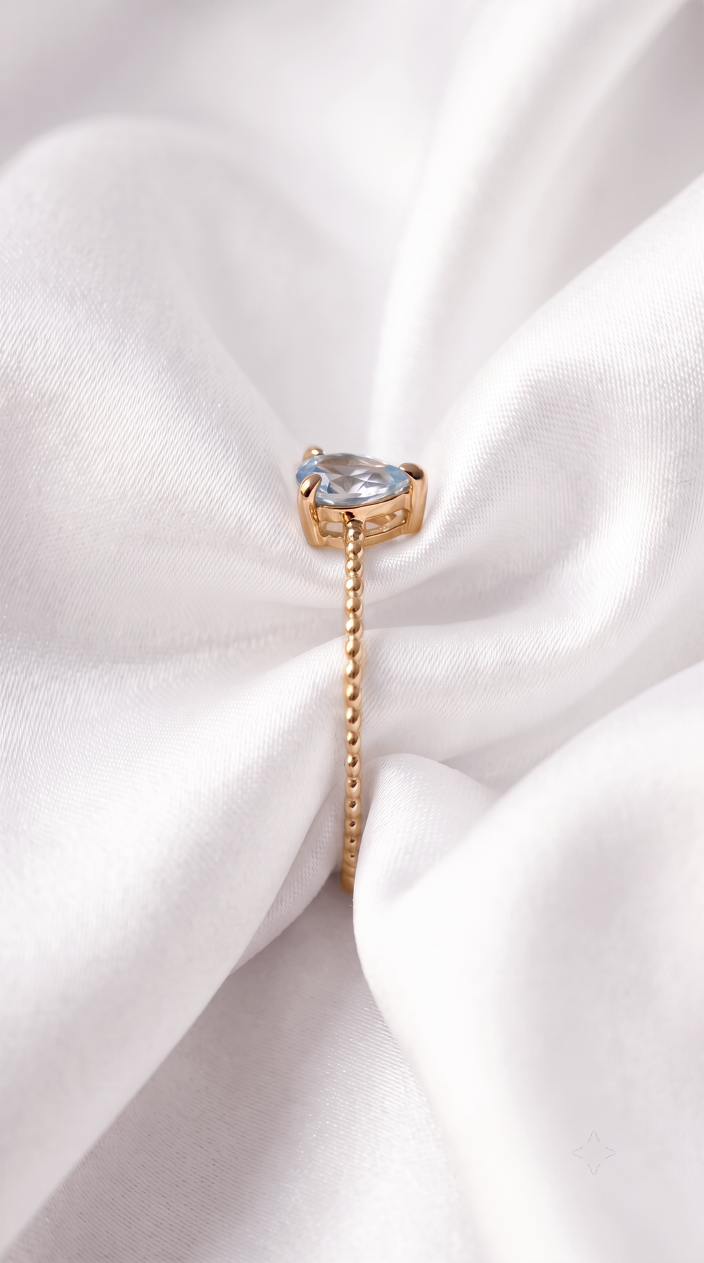 18k Gold Serene Aquamarine Weave Ring