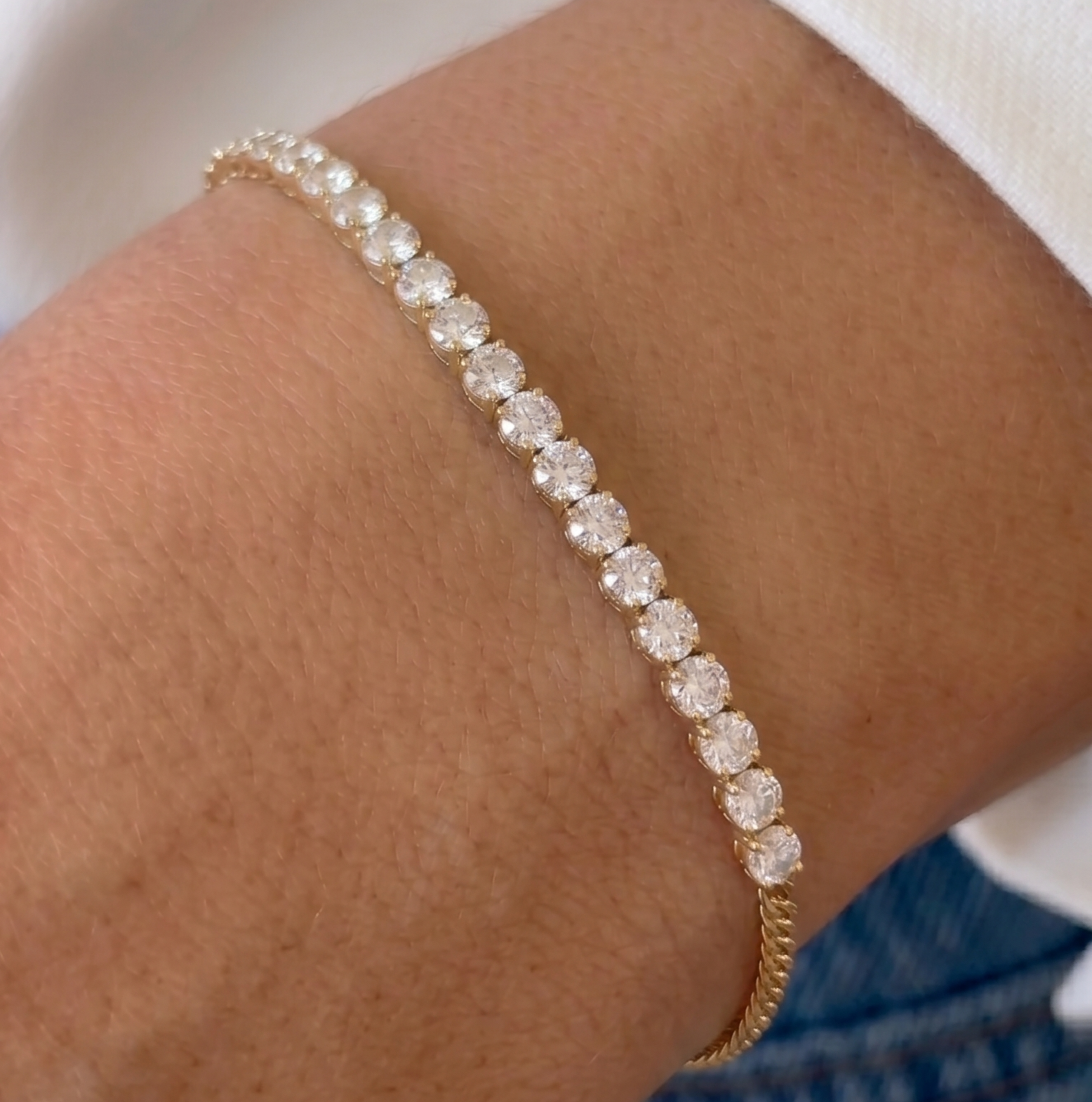 18k Gold Lab Grown Diamonds Linear Bracelet