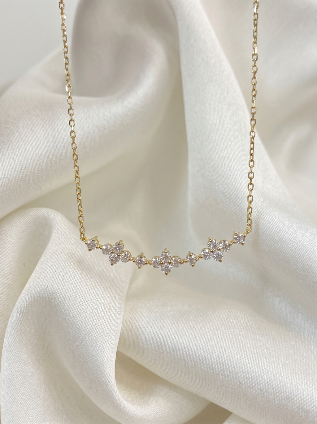 18k Gold Diamond Floral Rhythm Necklace