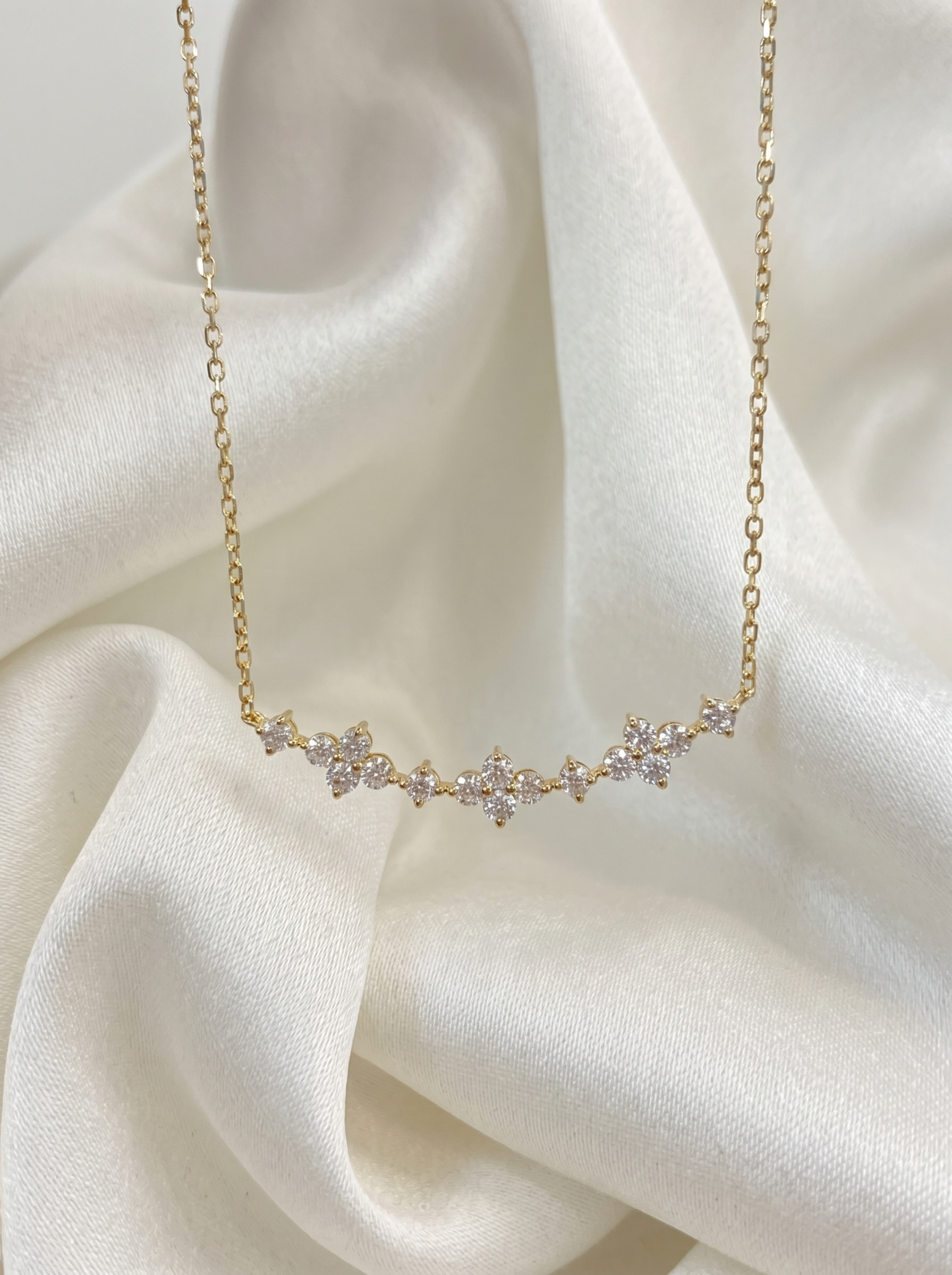 18k Gold Diamond Floral Rhythm Necklace