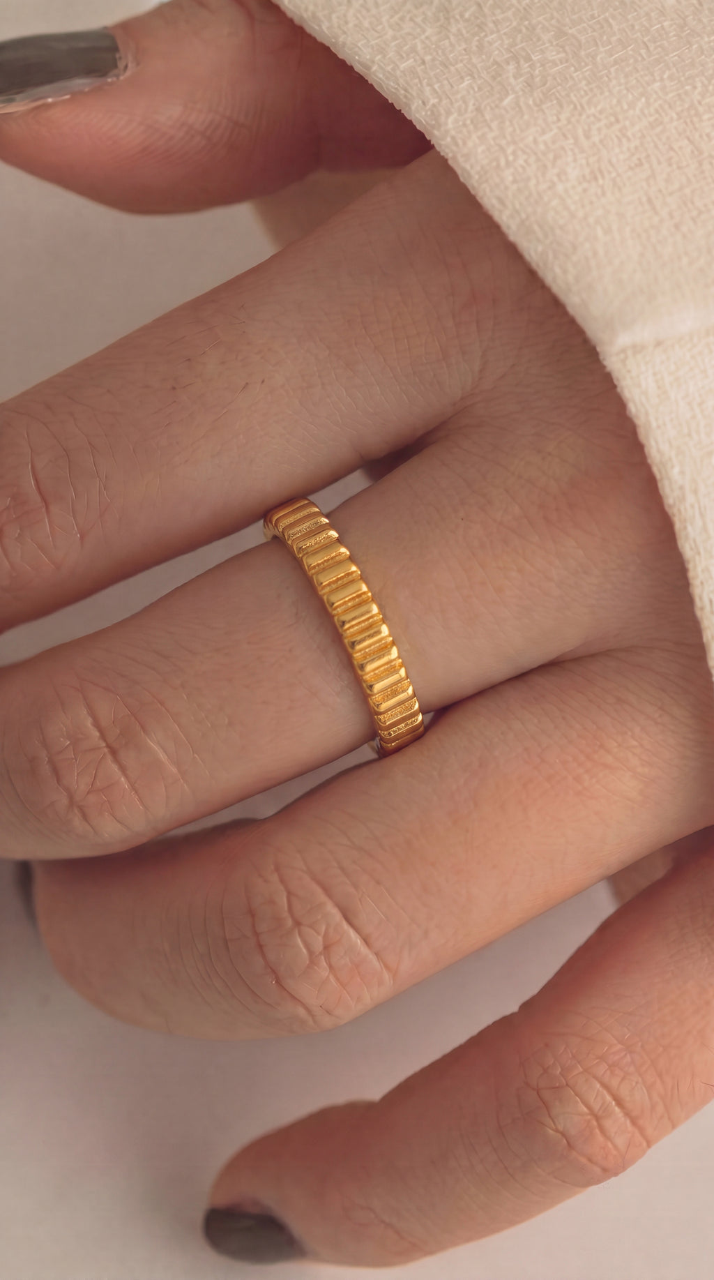 Linear Ridge Ring