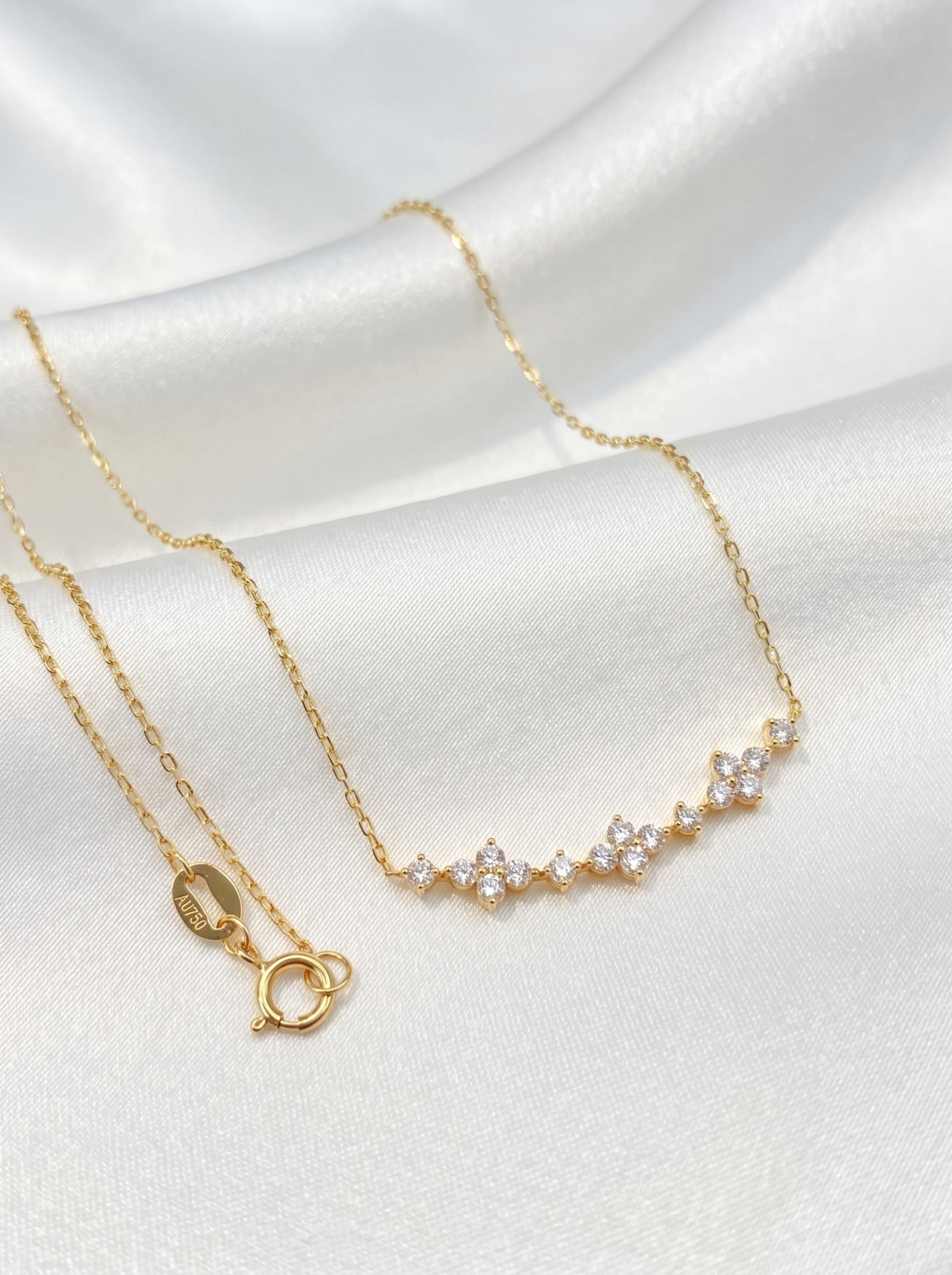 18k Gold Diamond Floral Rhythm Necklace