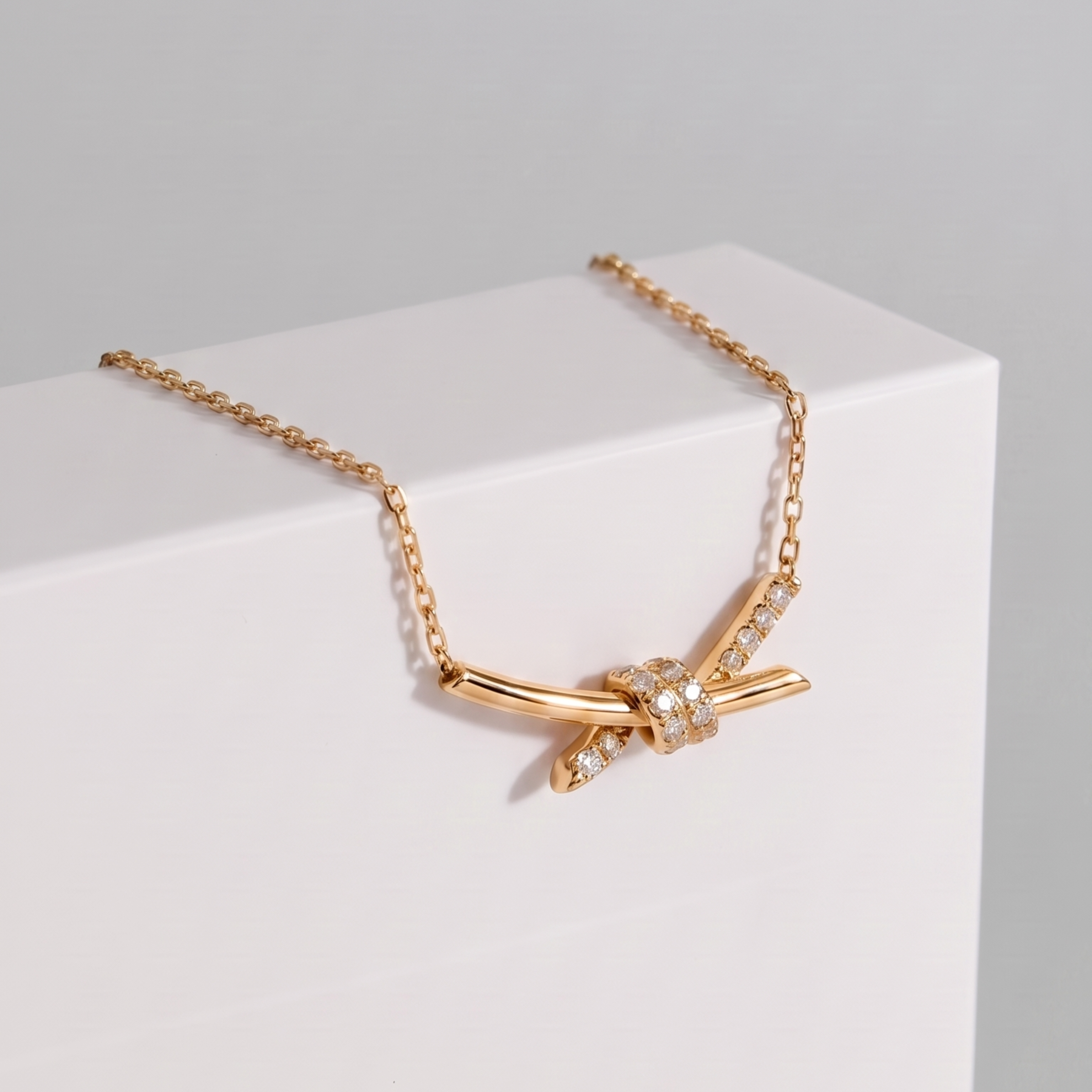 18K Gold Lab Grown Diamond Ribbon Bow Necklace