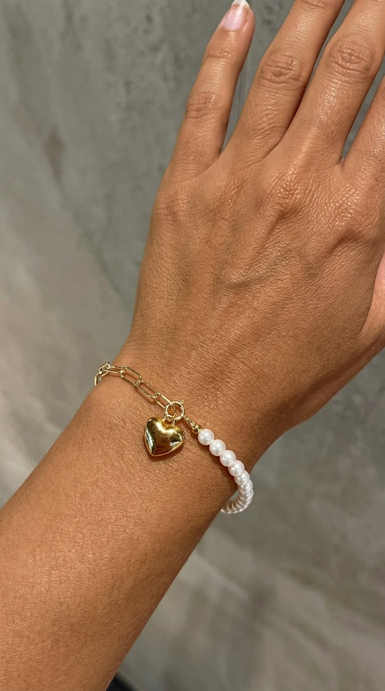18K Gold Freshwater Pearl Heart Charm Bracelet