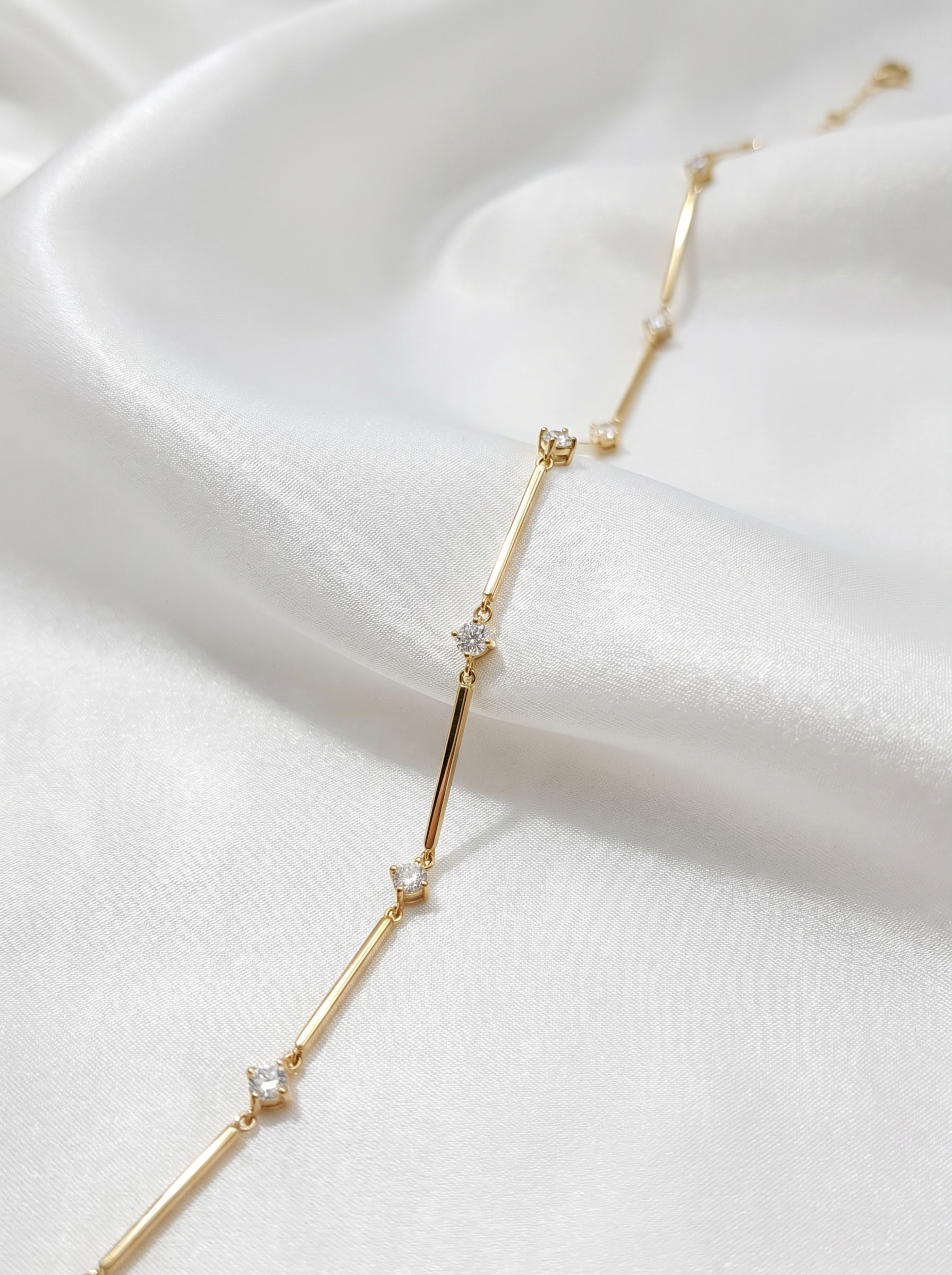 14k Gold Vermeil Linear Dot Lab Grown Diamond Bracelet