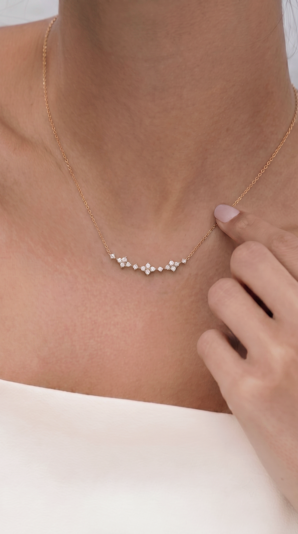 18k Gold Natural Diamond Floral Rhythm Necklace