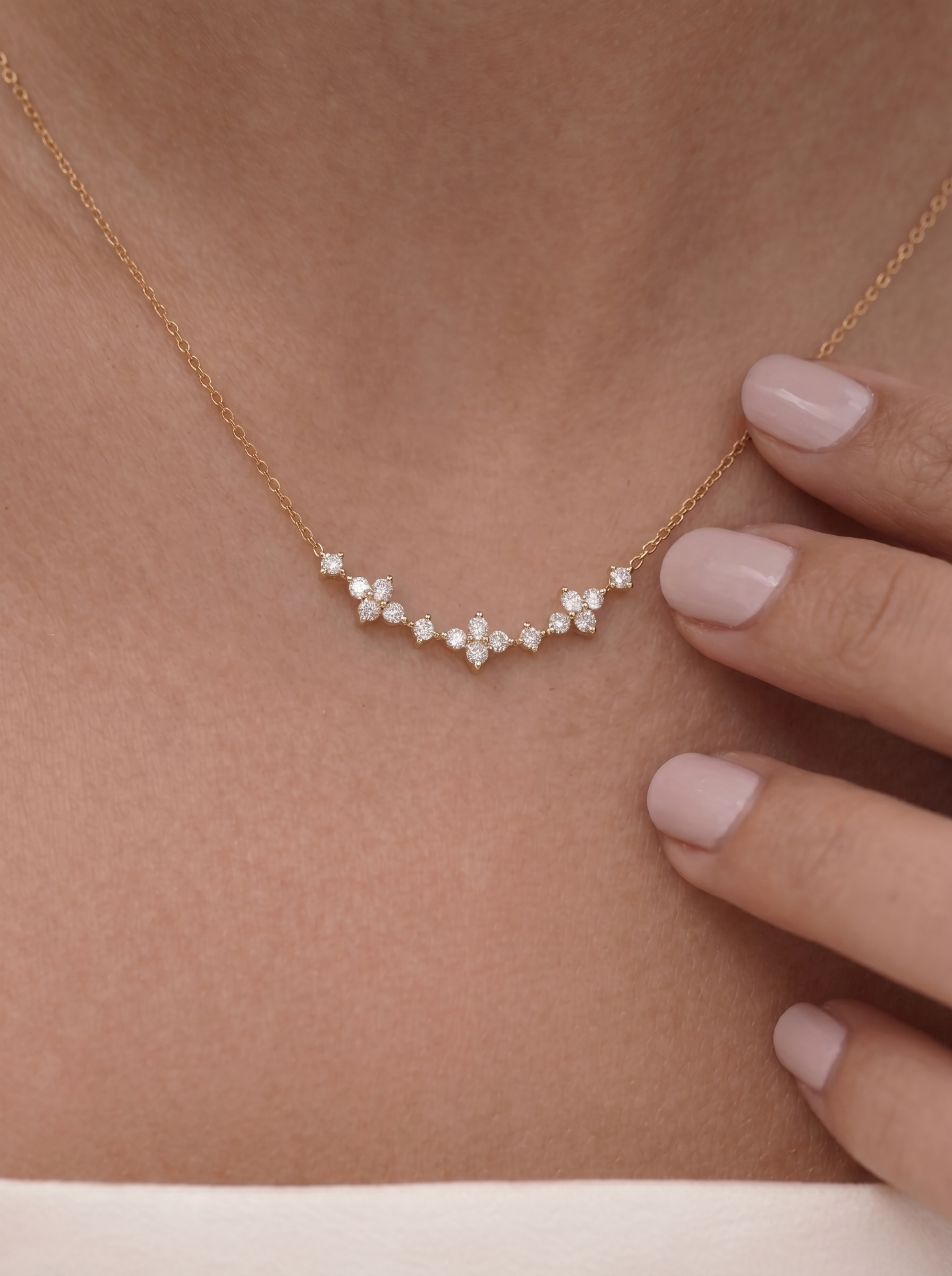 18k Gold Diamond Floral Rhythm Necklace