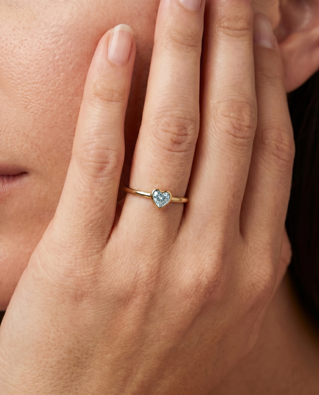 18k Gold Sapphire Heart Ring
