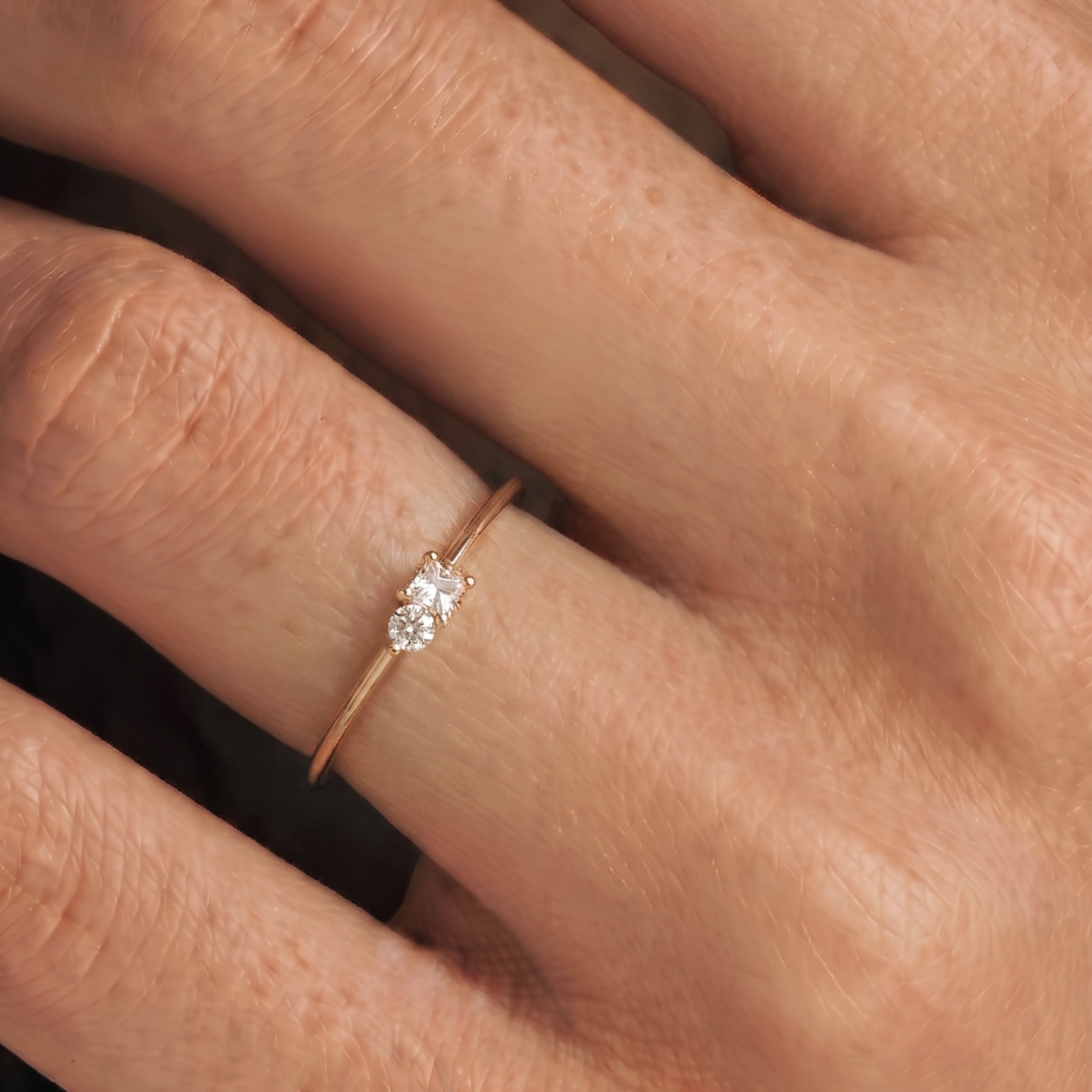 18K Gold Lab-Grown Diamond Twin Aura Ring