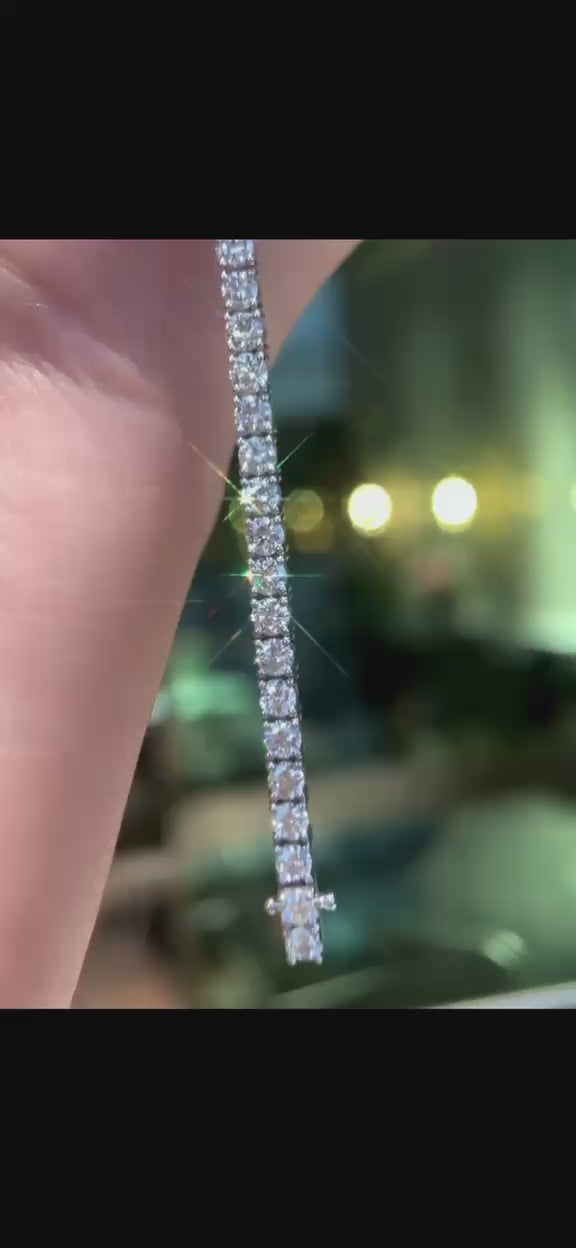 Soft Glint Diamond Bracelet